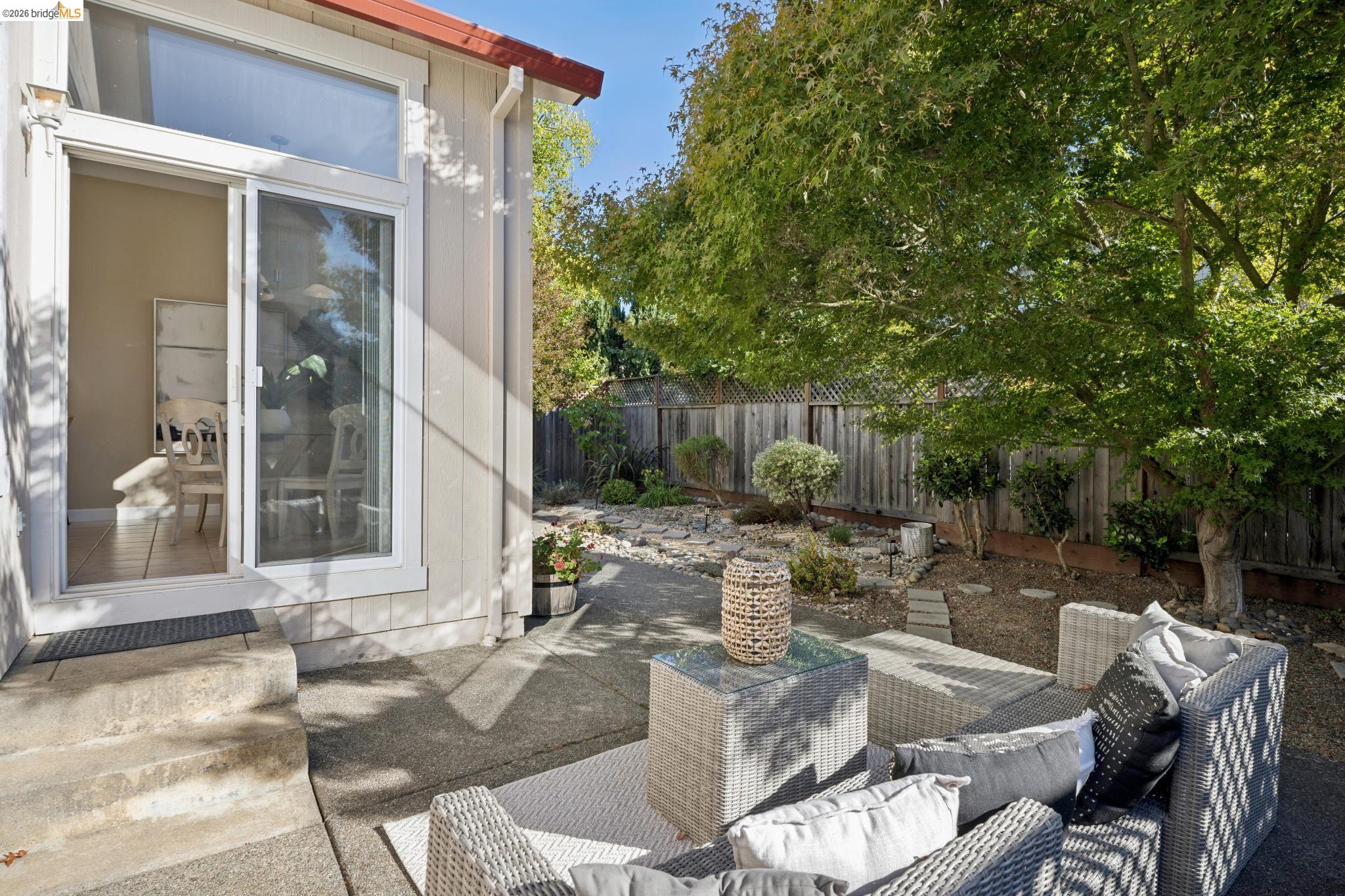 5503 Rainbow Cir