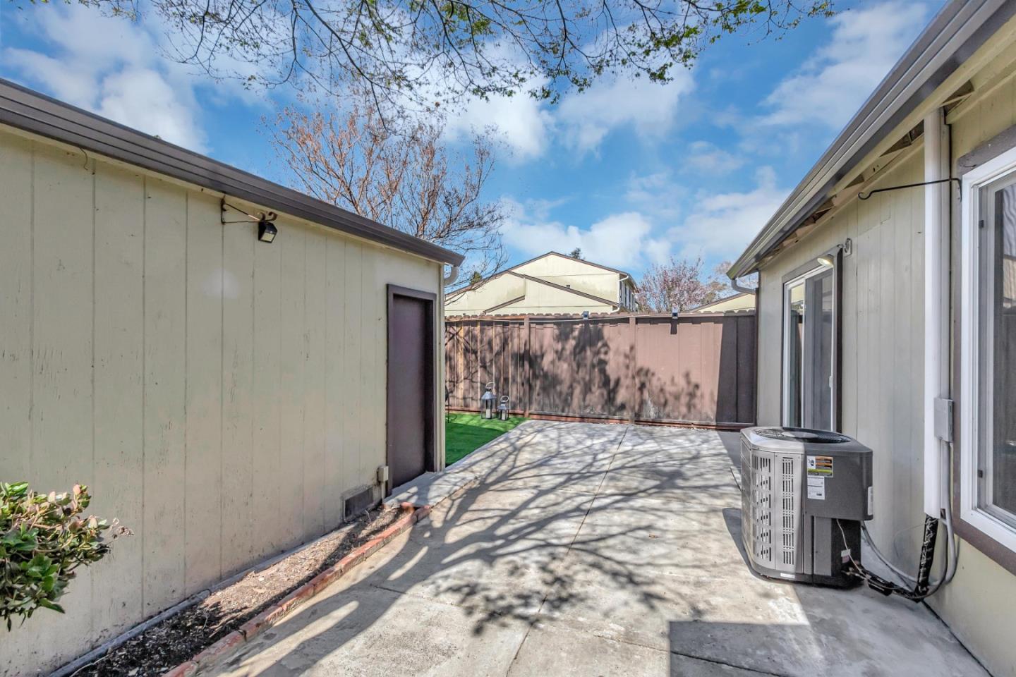 2018 Quadros Lane