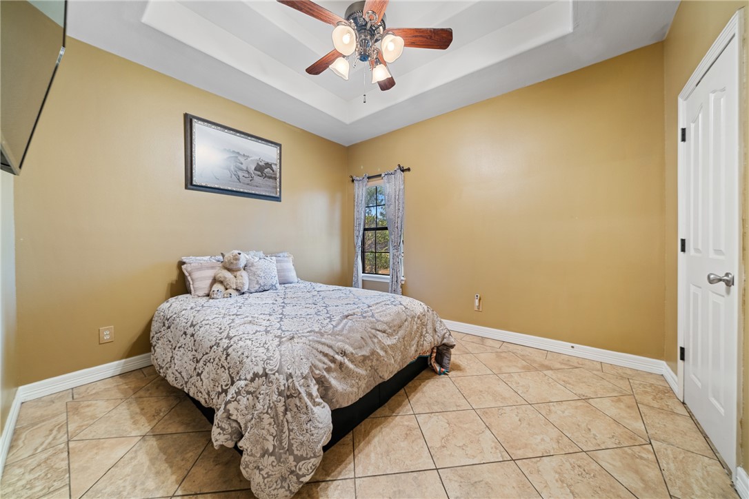 729 Golden Dr
