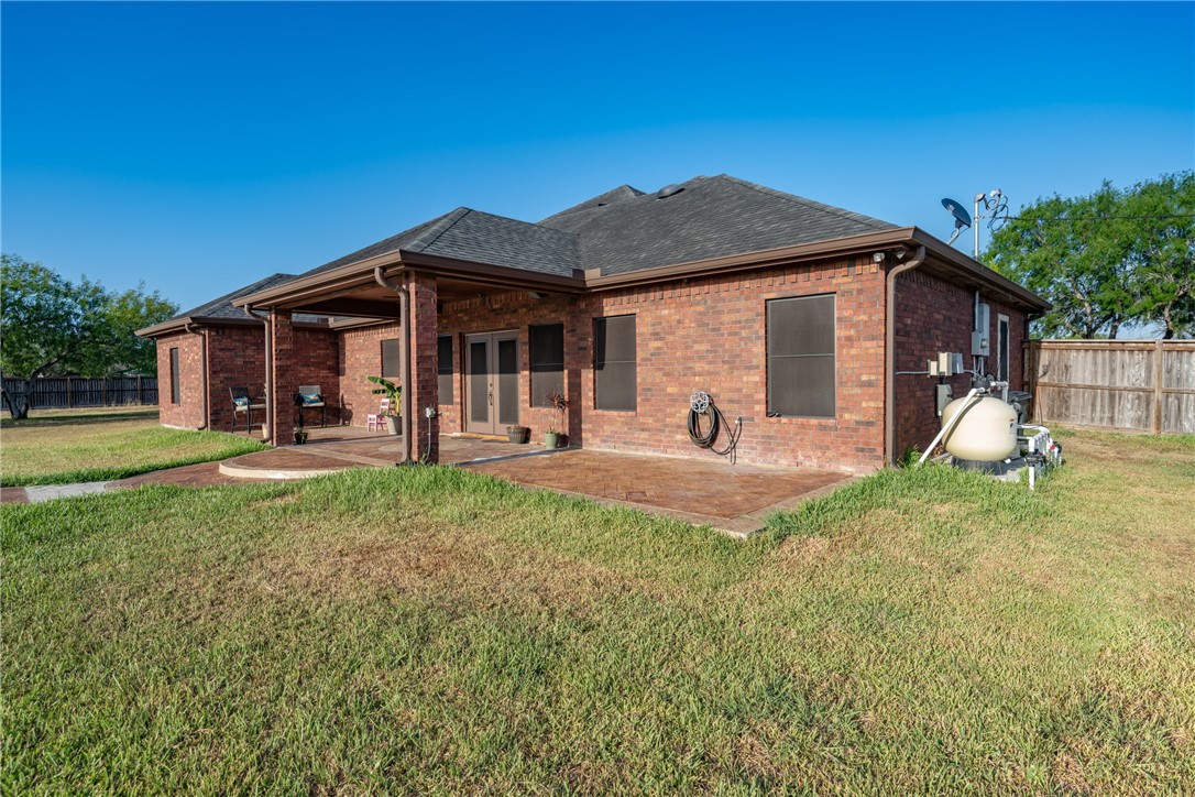729 Golden Dr