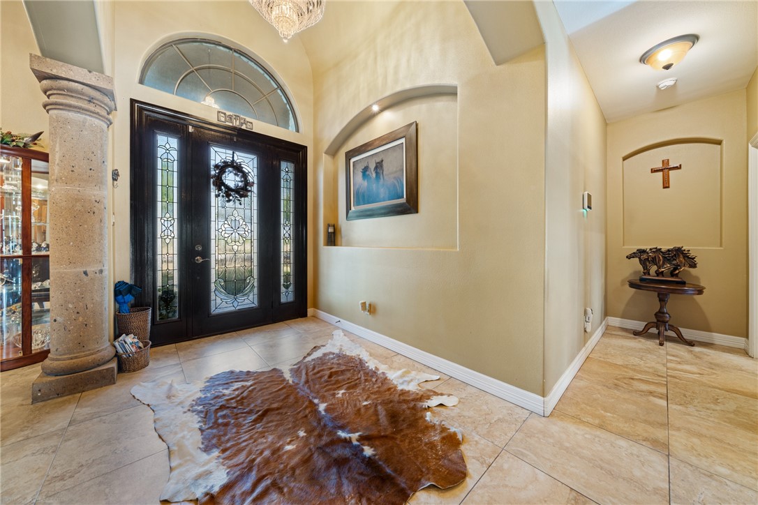 729 Golden Dr
