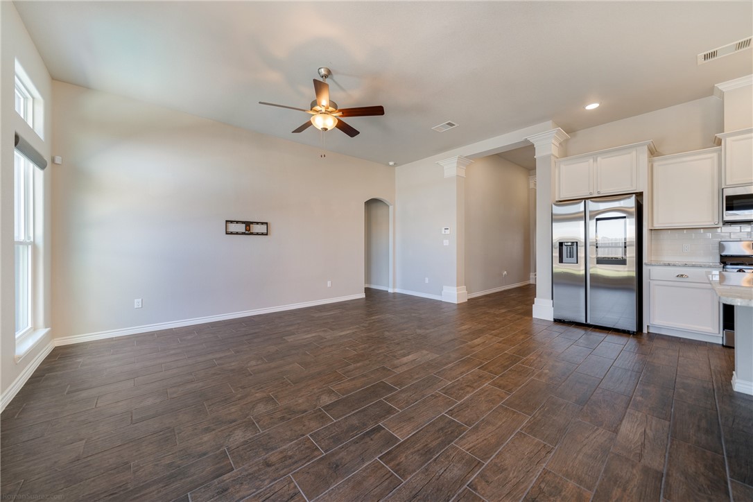 7734 Stampede Dr