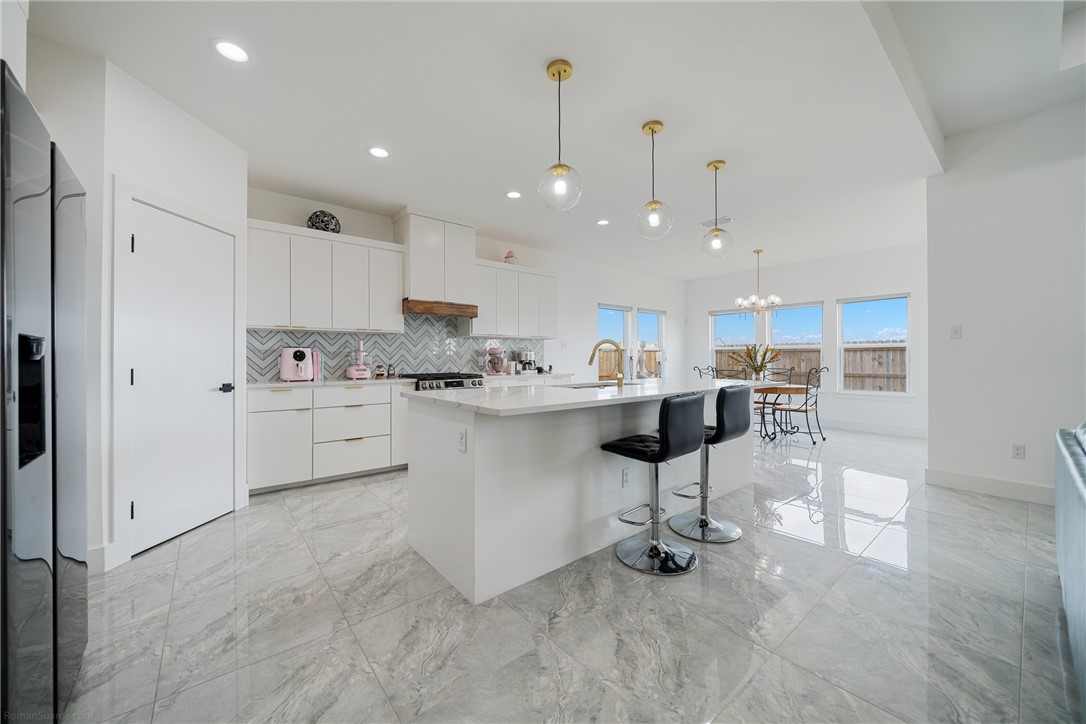 2622 Lannister Lane