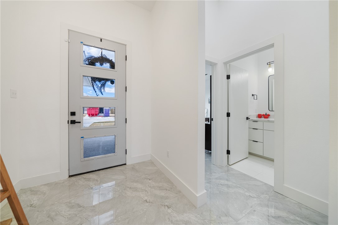 2622 Lannister Lane