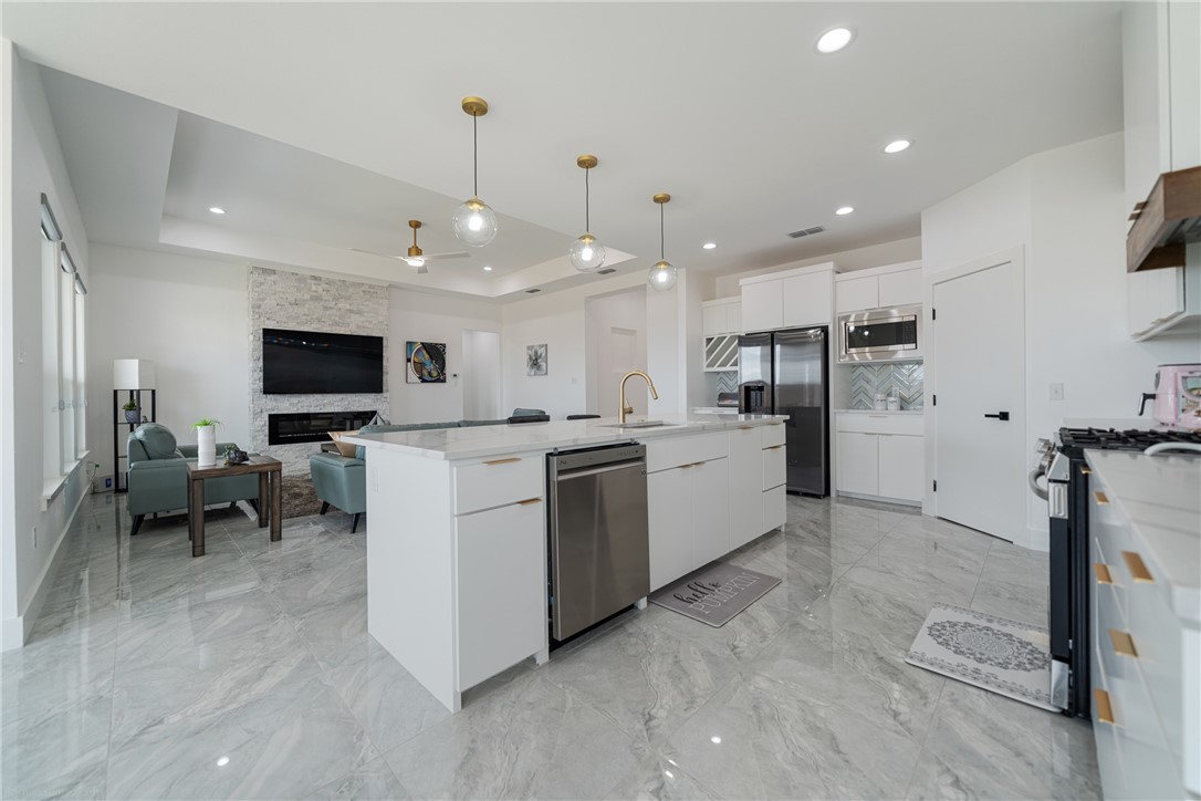 2622 Lannister Lane
