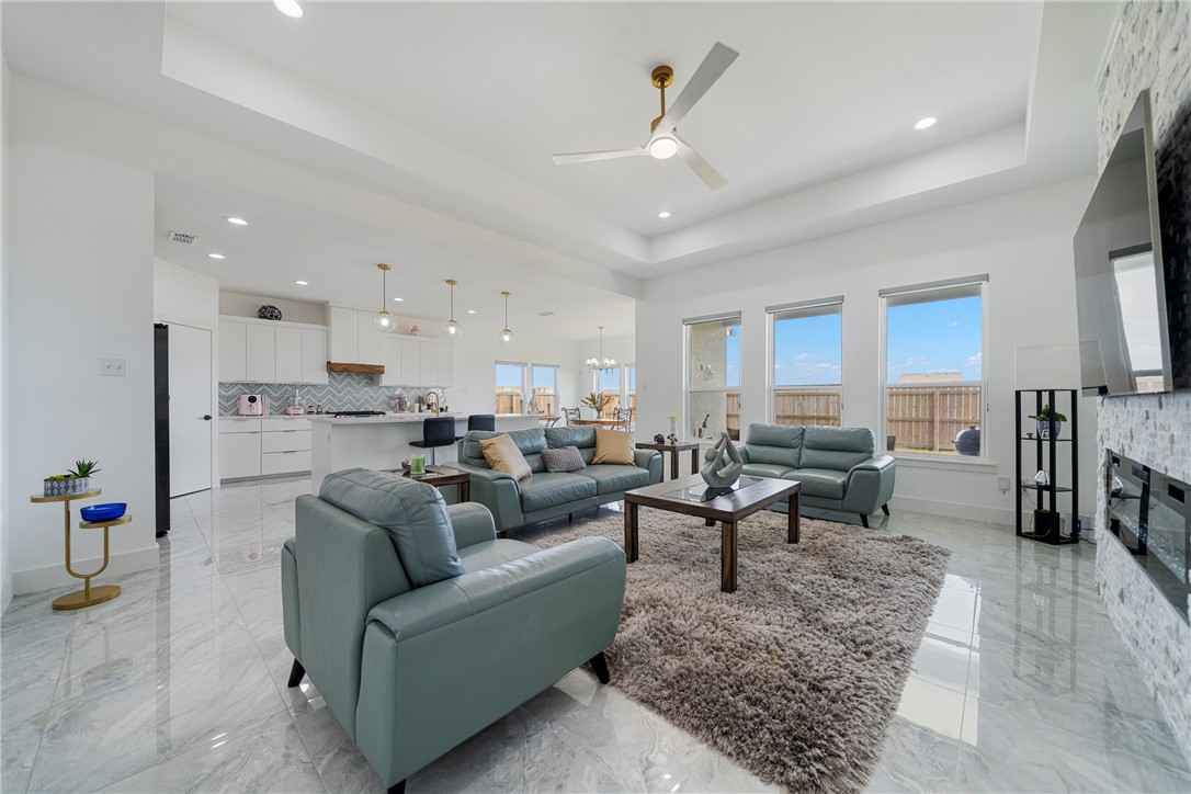 2622 Lannister Lane