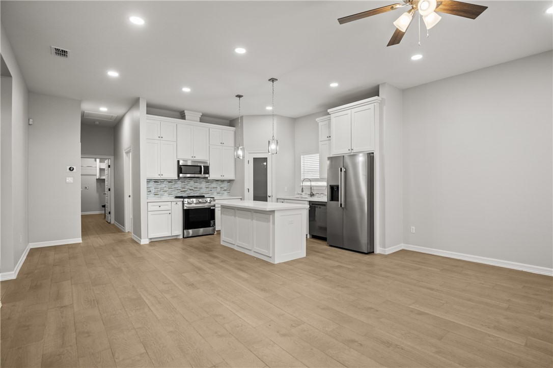 509 W Ragland Ave