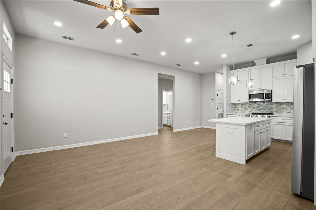 509 W Ragland Ave
