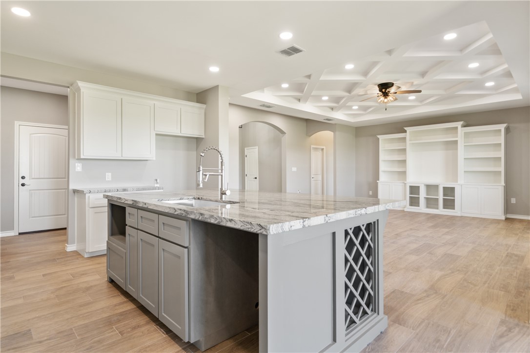 446 E County Road 2130