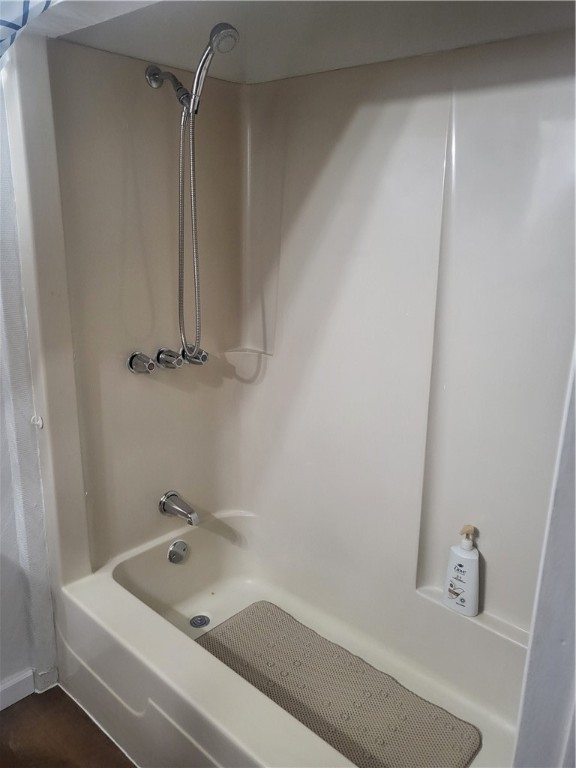 1215 E Fordyce Ave E