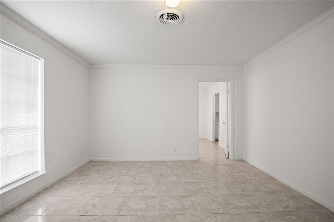 110 N University Blvd