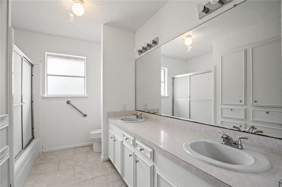 110 N University Blvd