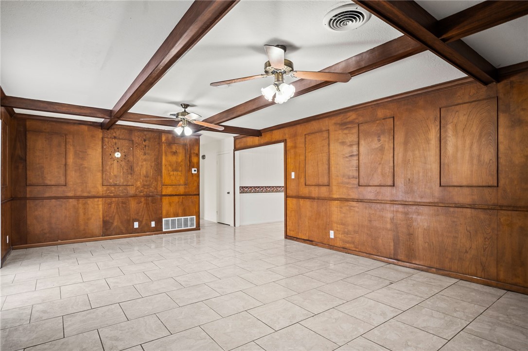 110 N University Blvd