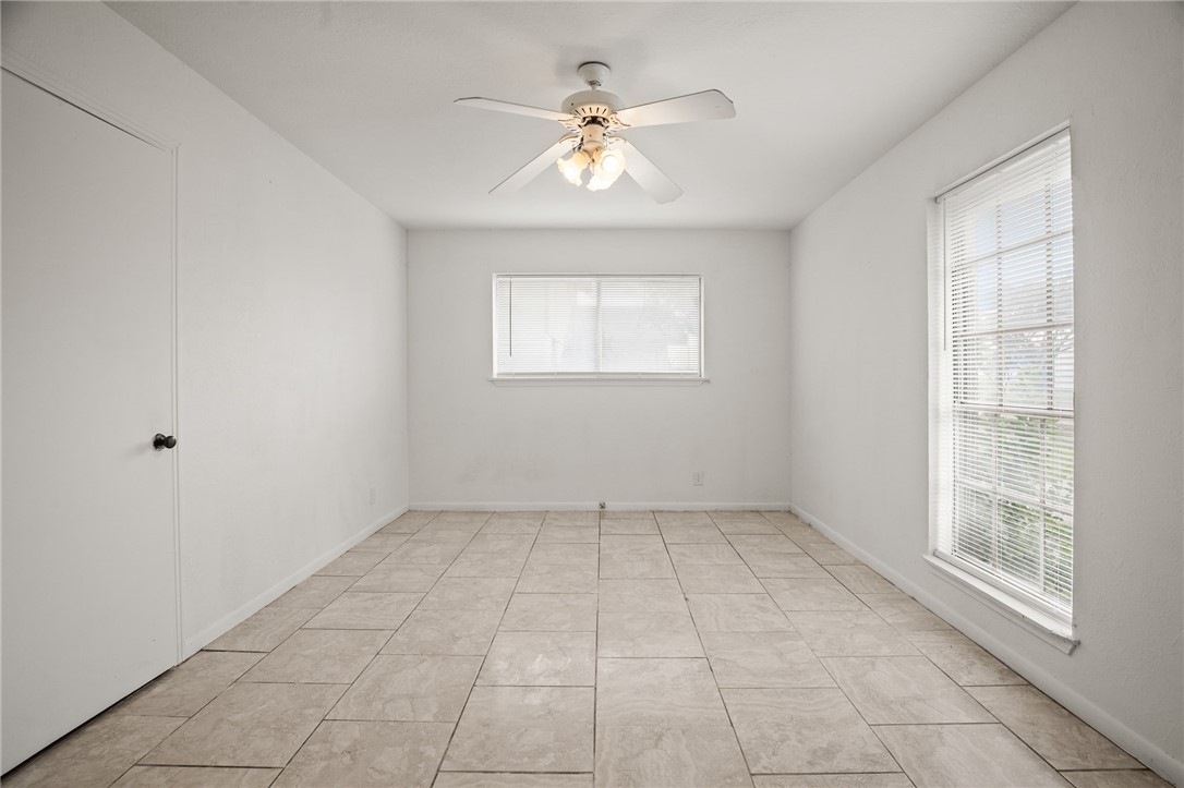 110 N University Blvd