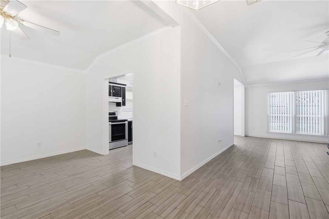 4910 Lake Livingston Dr