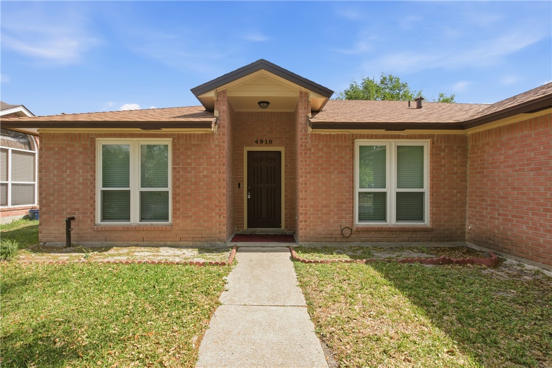 4910 Lake Livingston Dr