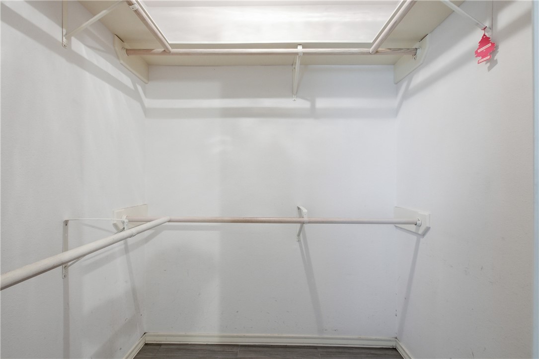 4910 Lake Livingston Dr