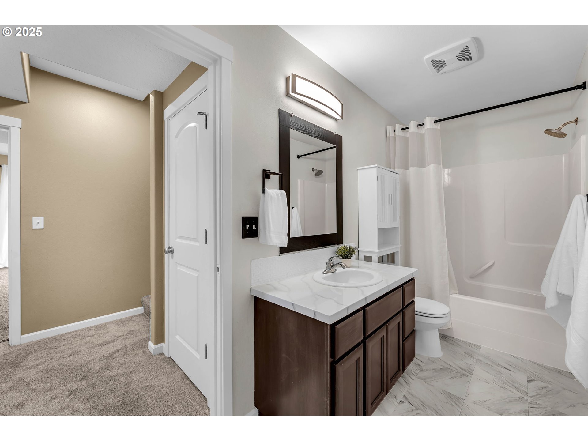 2504 S NISQUALLY AVE