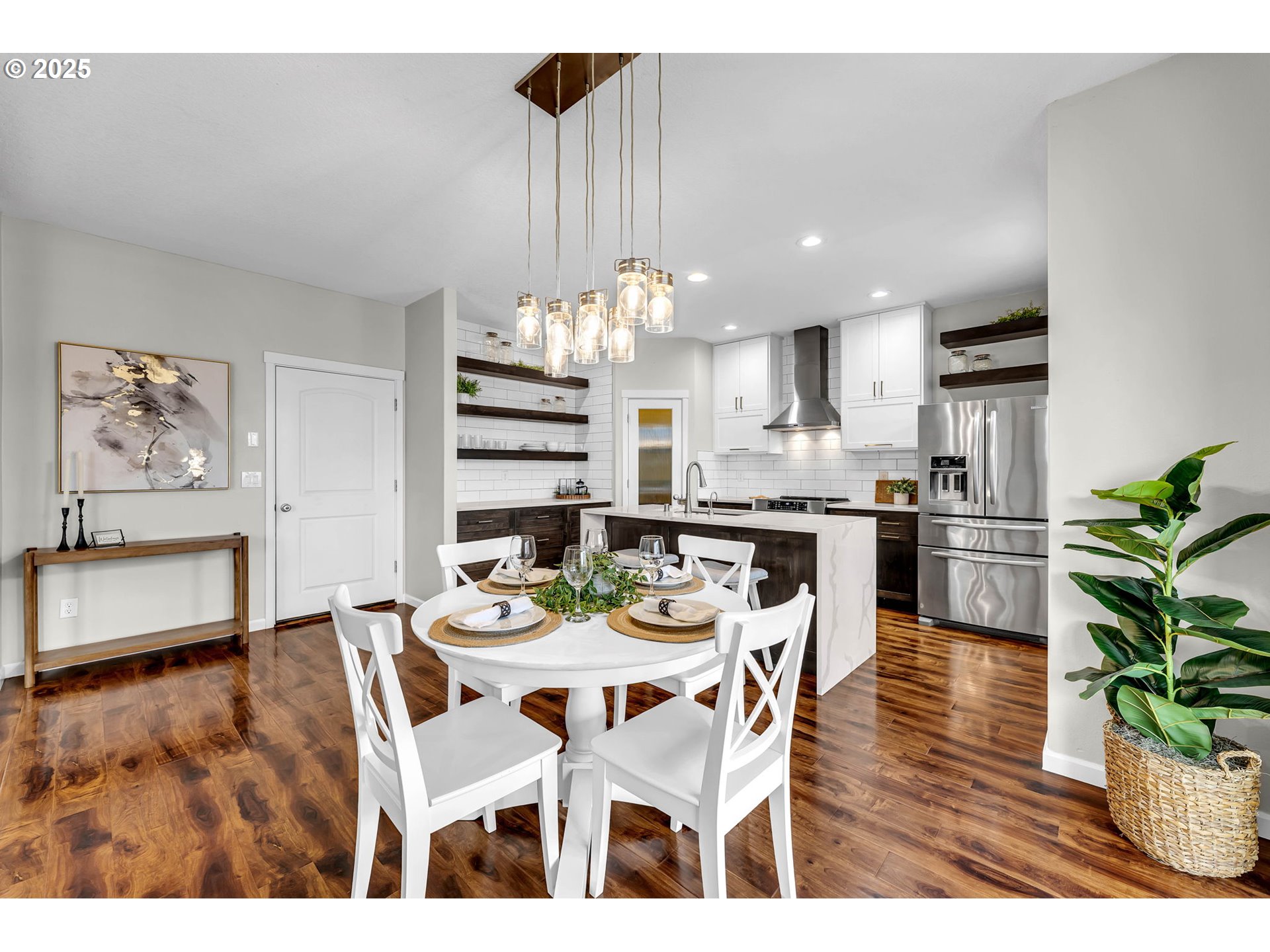 2504 S NISQUALLY AVE