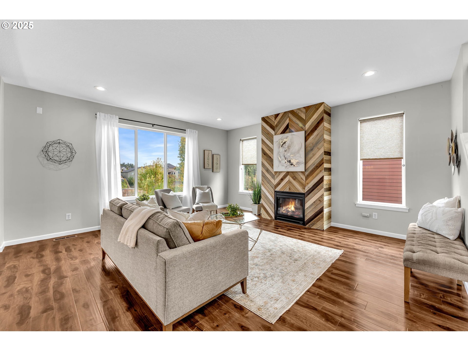 2504 S NISQUALLY AVE