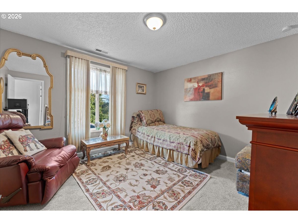 15905 NE 33RD AVE