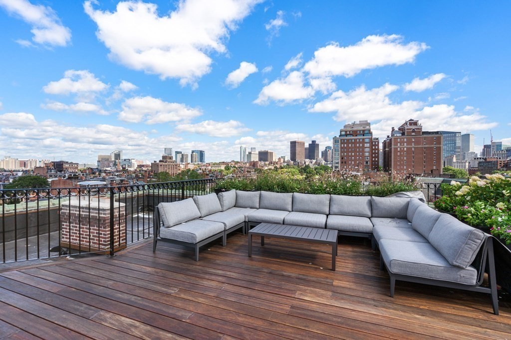 50 Commonwealth Ave Unit: 304