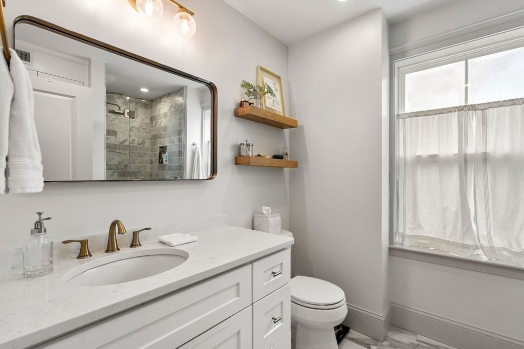 6 Temple St # 6