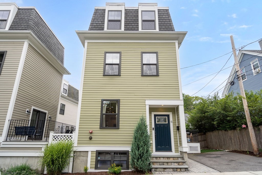 6 Temple St # 6