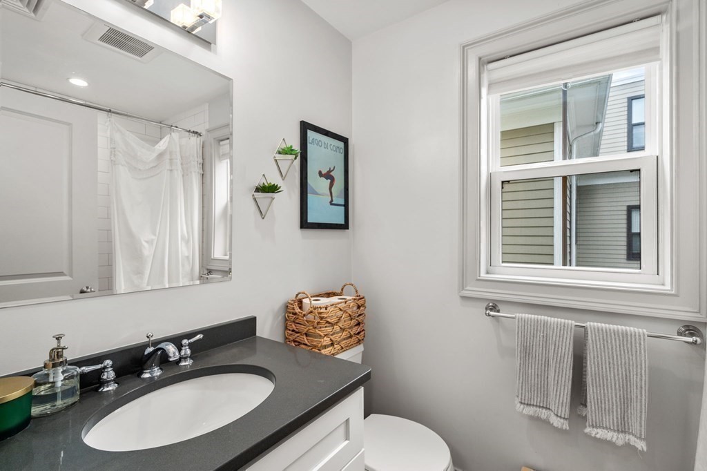 6 Temple St # 6