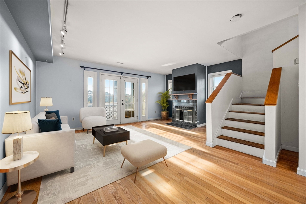 36 Cummings Rd # 10