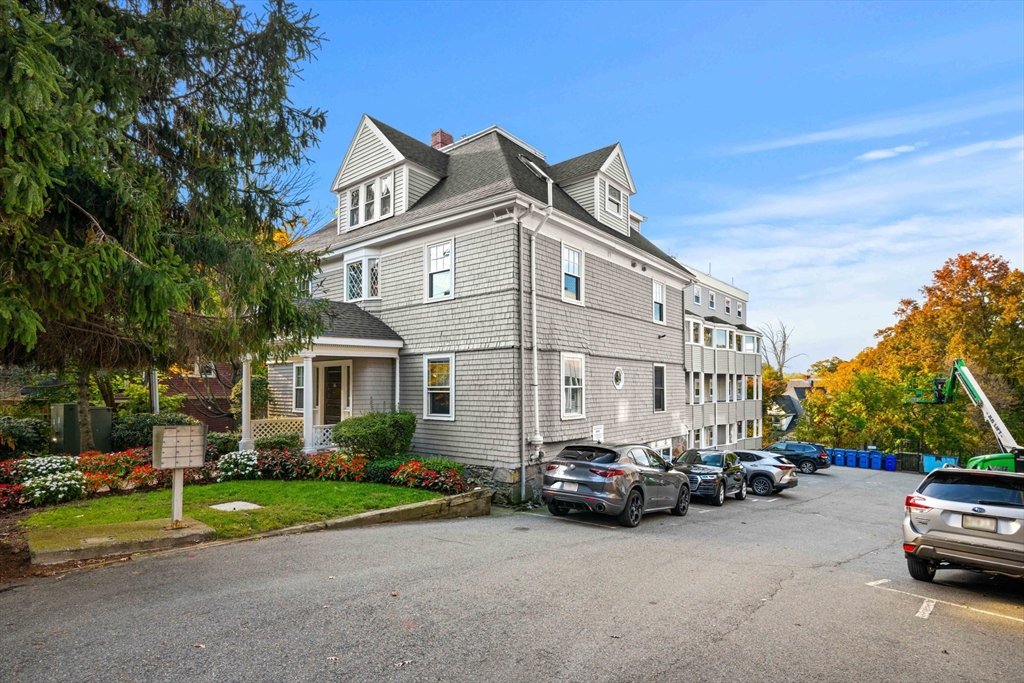 36 Cummings Rd # 10