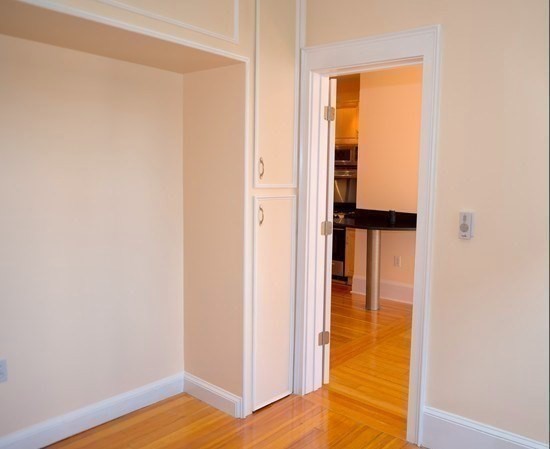 75 Burbank # 402