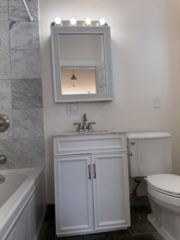 75 Burbank # 402