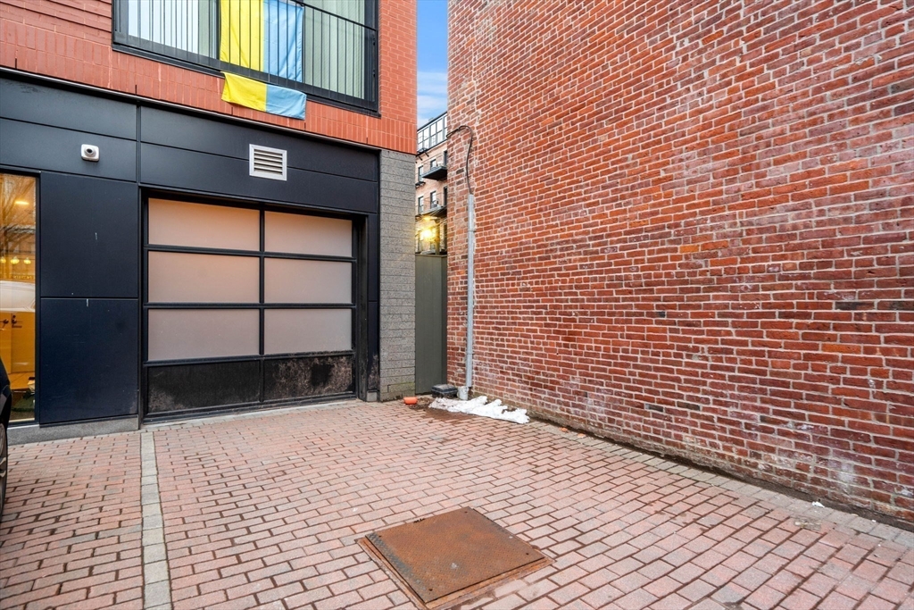 7 East Springfield Unit: PH6