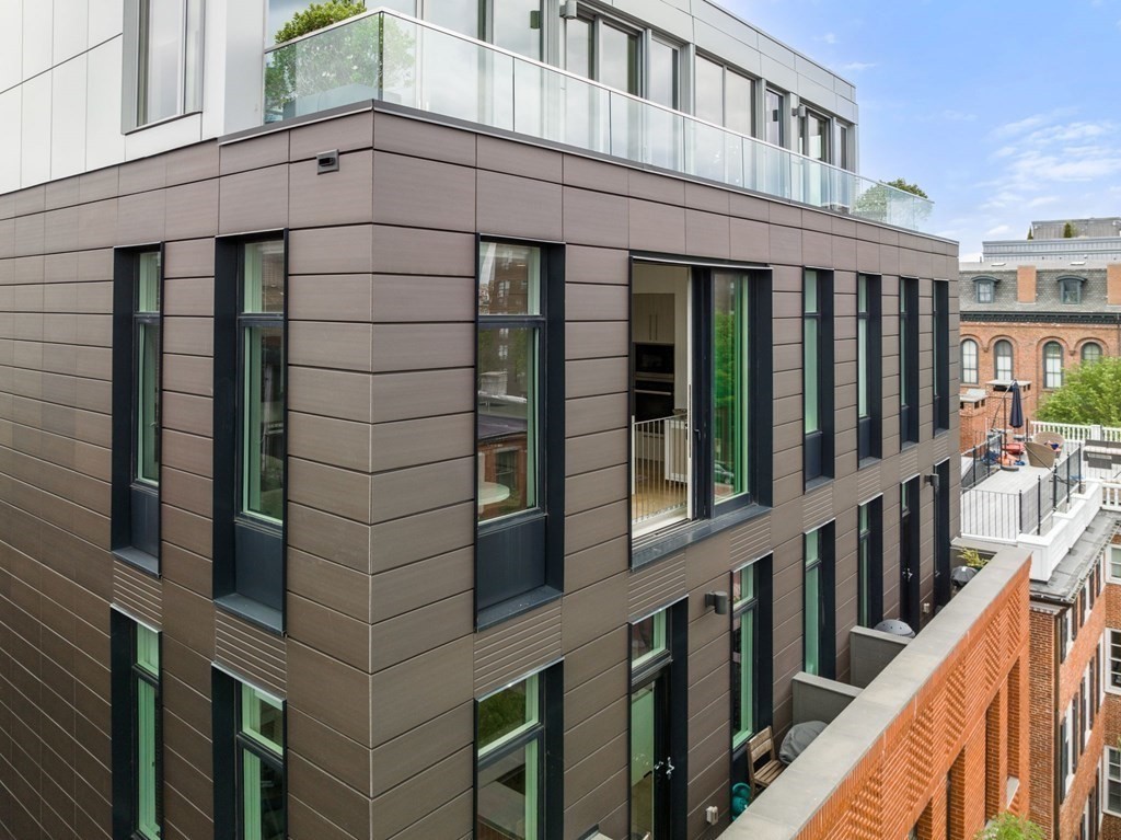 7 E. Springfield # 5B