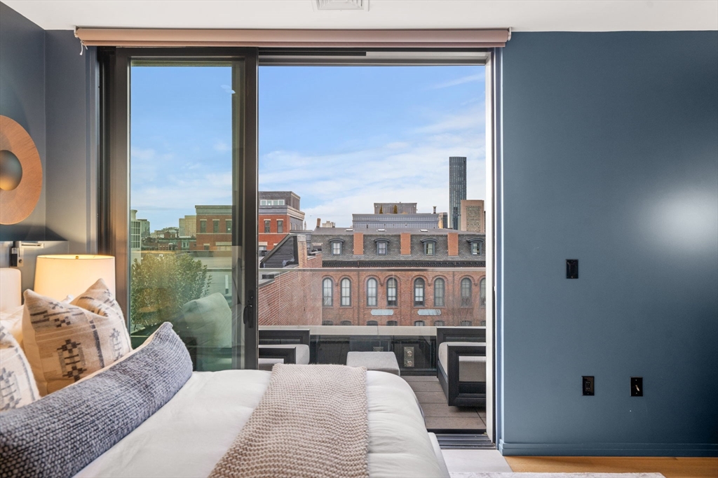 7 East Springfield Unit: PH6