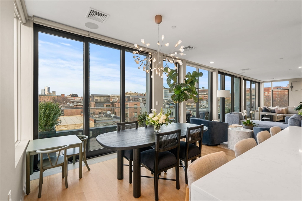 7 East Springfield Unit: PH6