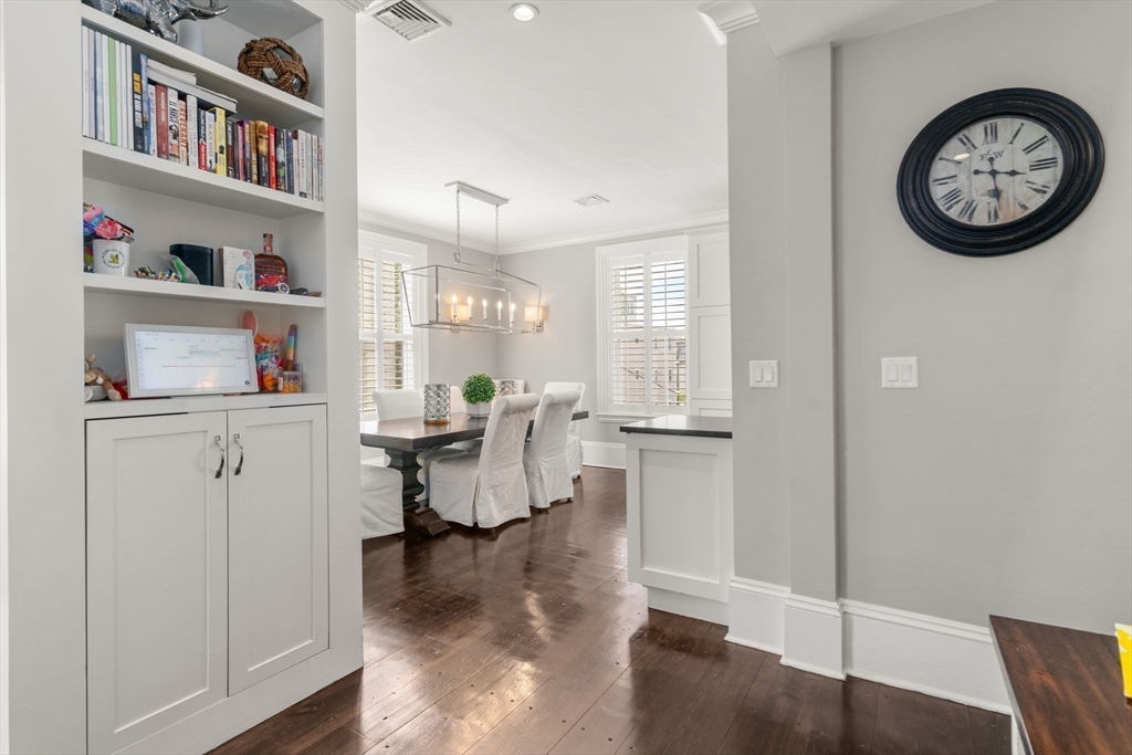 901 E. Broadway # 2