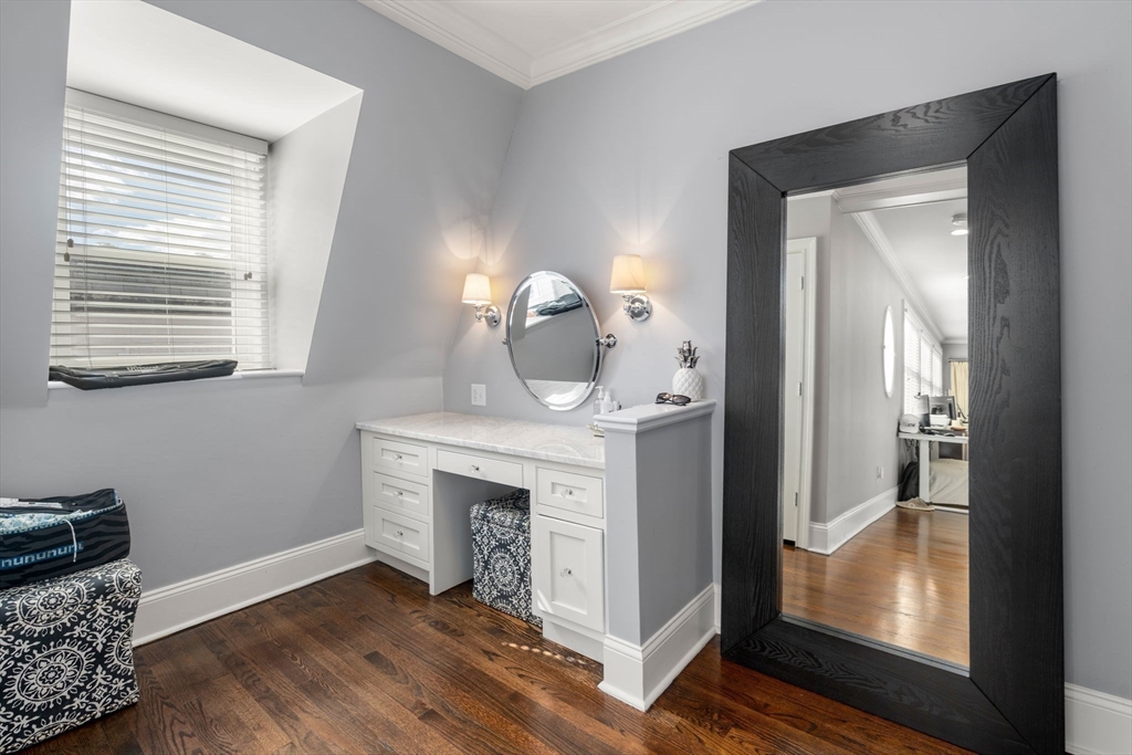 901 E. Broadway # 2