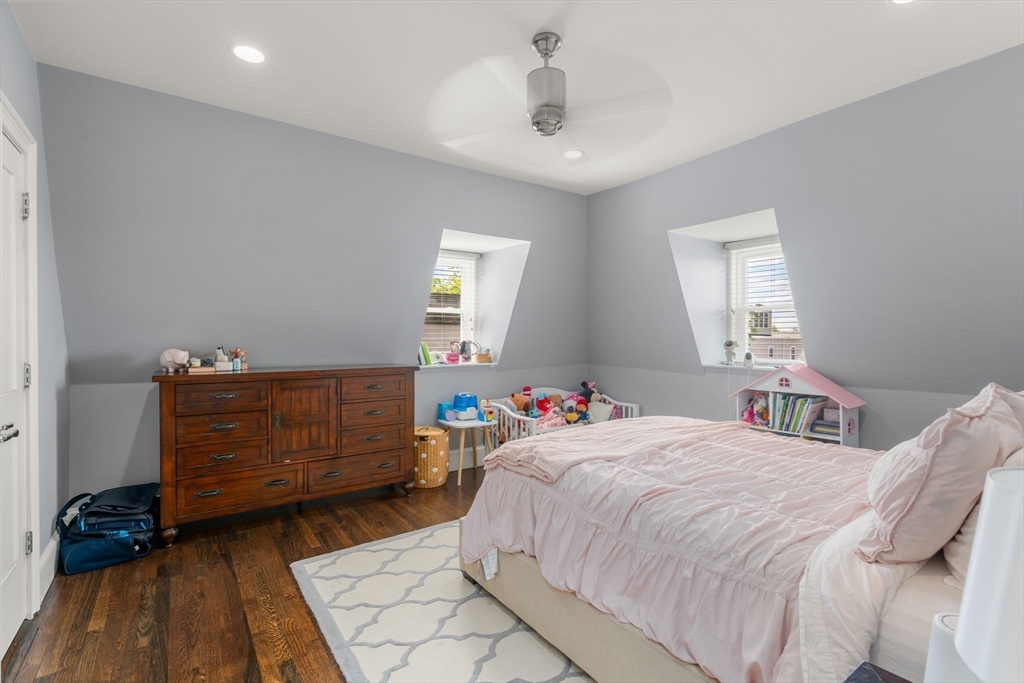 901 E. Broadway # 2