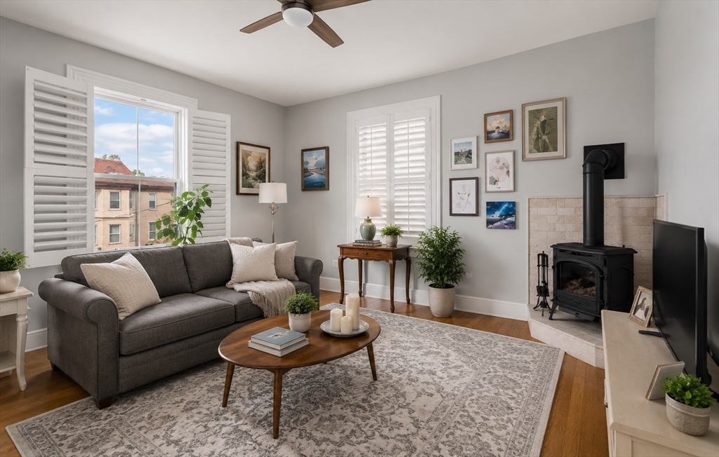 903 E. Broadway # 2