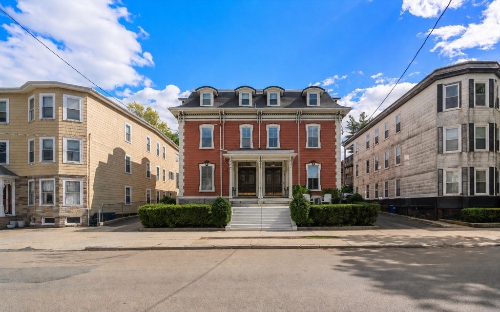 903 E. Broadway # 2
