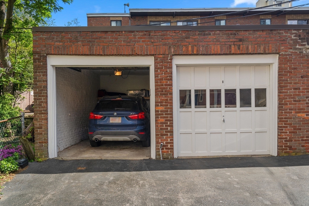 903 E. Broadway # 2