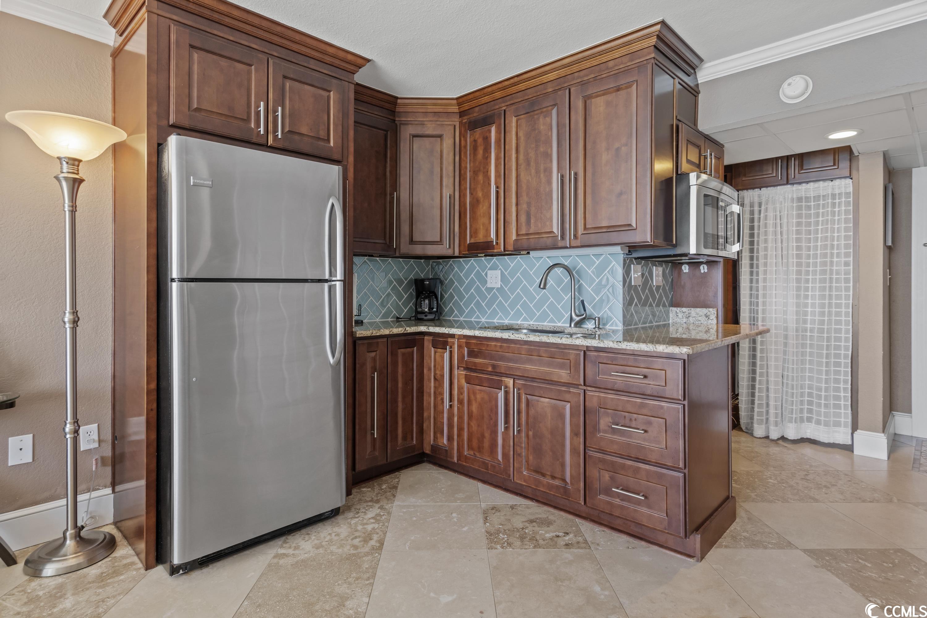 201 74th Ave. N Unit: 1031