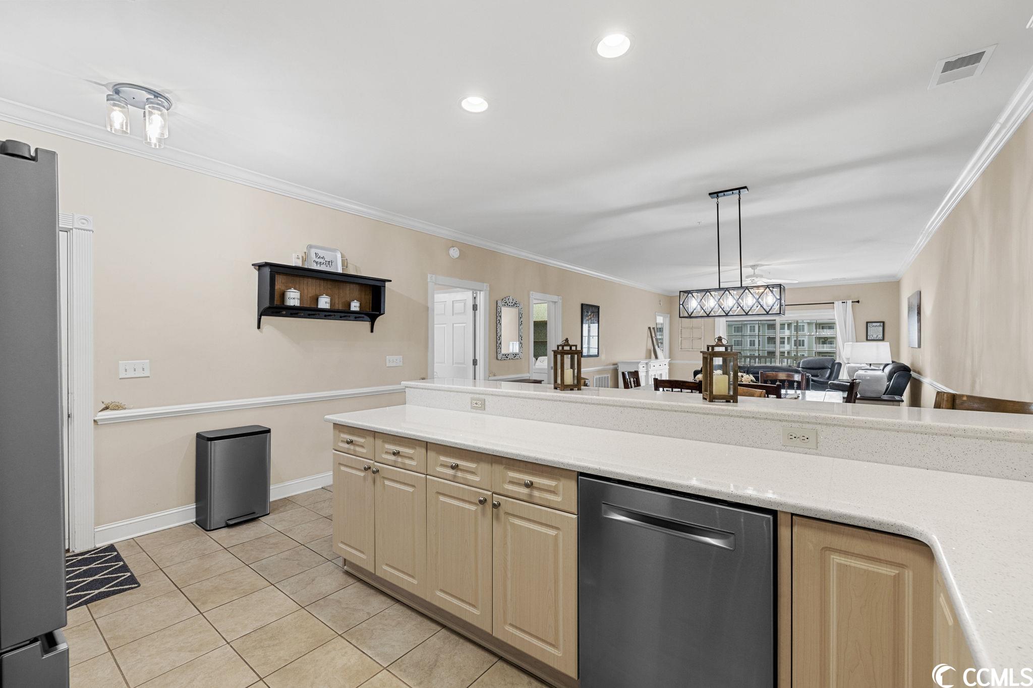 4891 Luster Leaf Circle Unit: 304