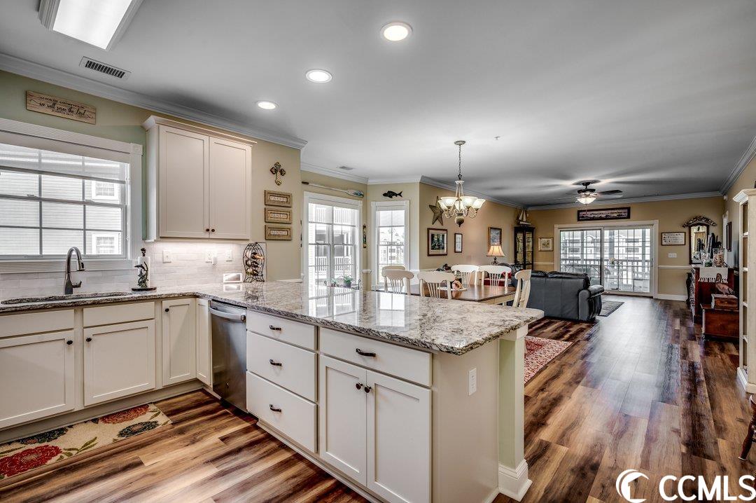 4812 Magnolia Lake Dr. Unit: 301