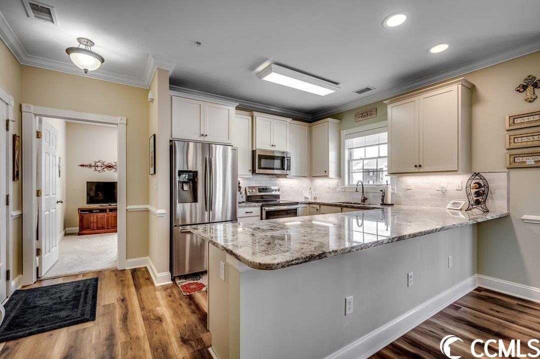 4812 Magnolia Lake Dr. Unit: 301