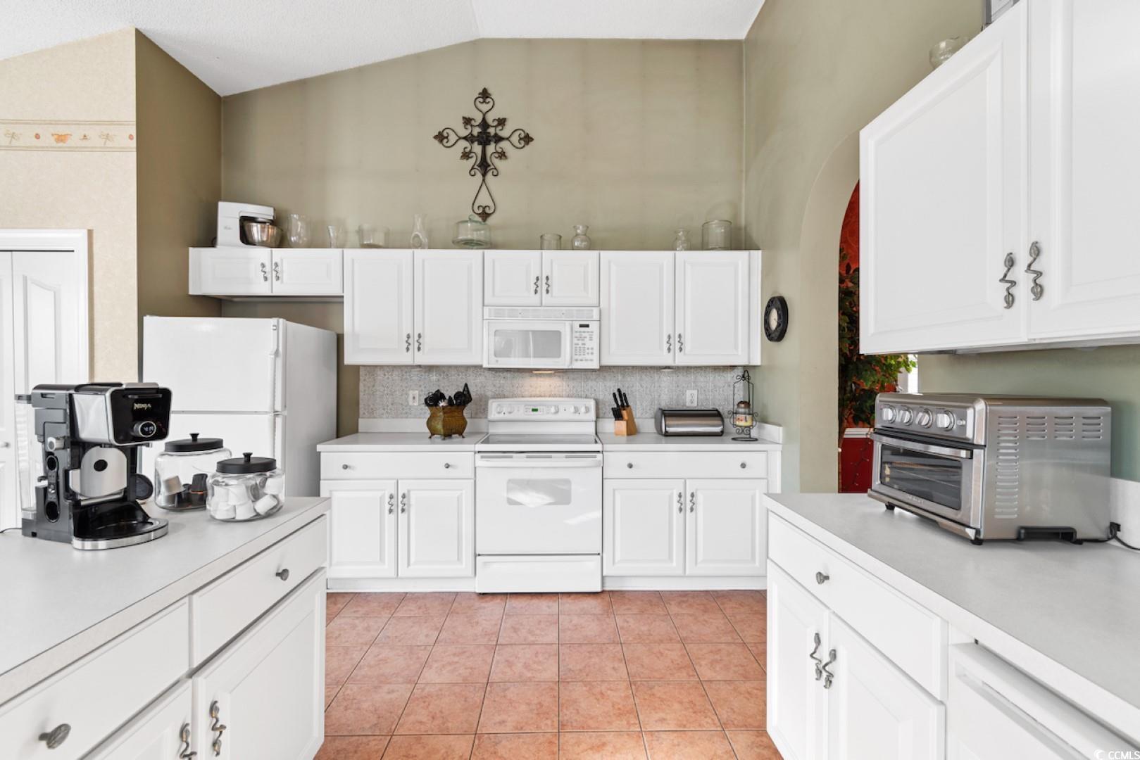 1166 North Blackmoor Dr.