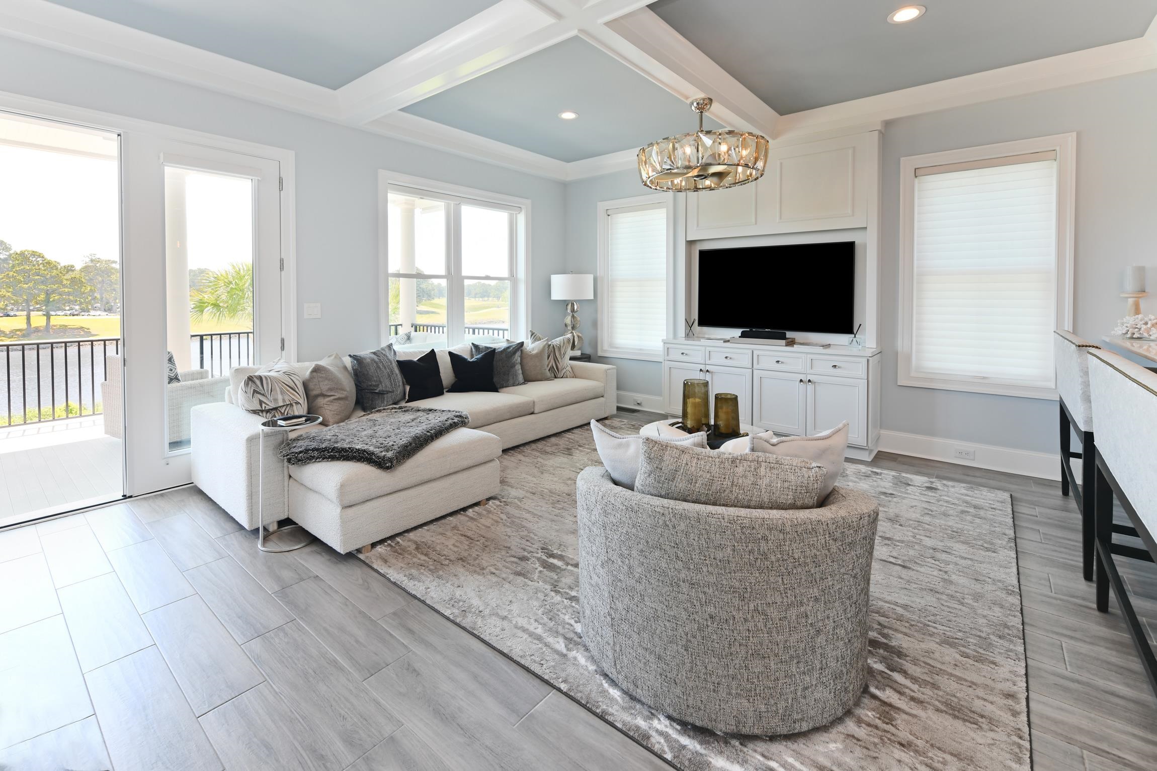 488 West Palms Dr.