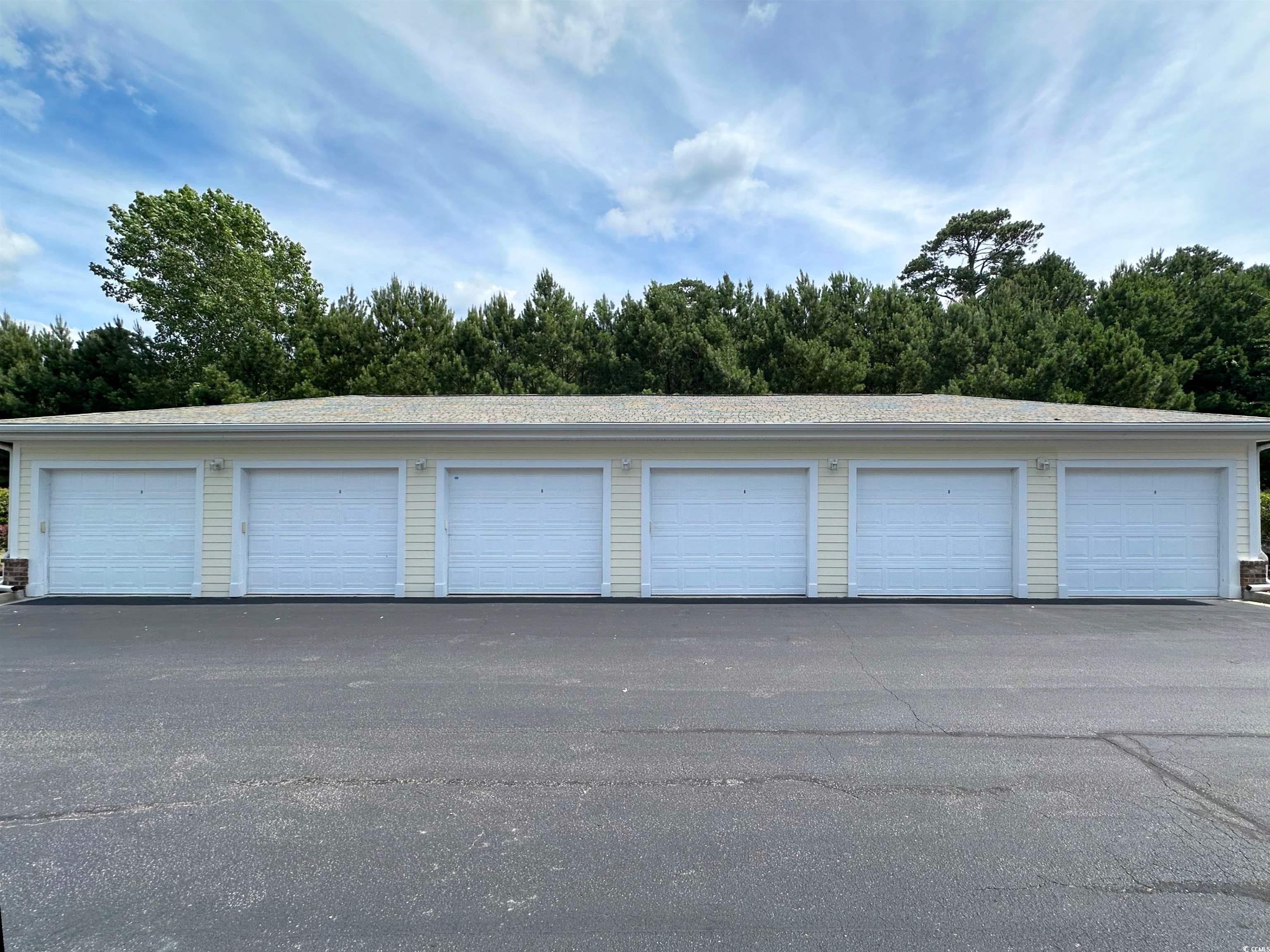 4851 Luster Leaf Circle Unit: 70C